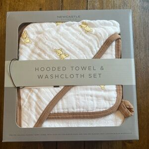 Hooded Towel & Washcloth Set - White and Brown